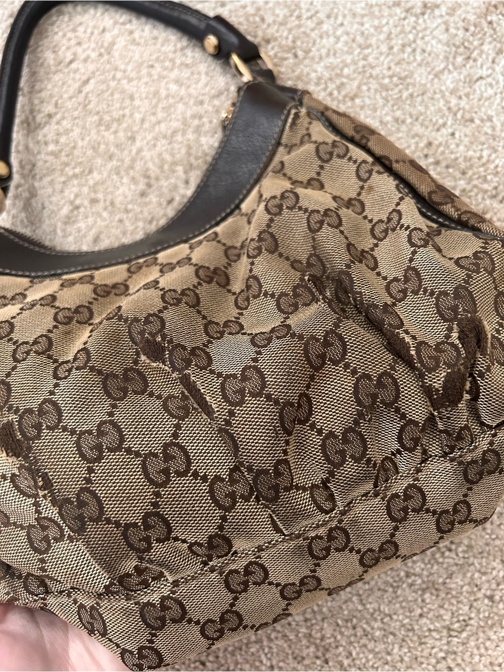 Gucci Shoulder Bag - Picture 9 of 16